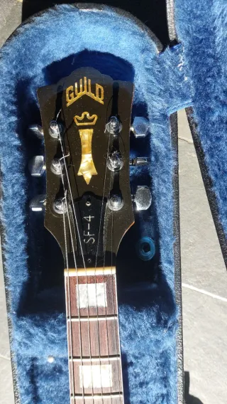 Guild Starfire IV USA 1977 - Gibson ES335 killer!