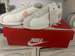 Nike Cortez Blancas y Rosas Talla 38