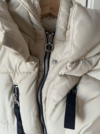 Anorak Only largo blanco con capucha