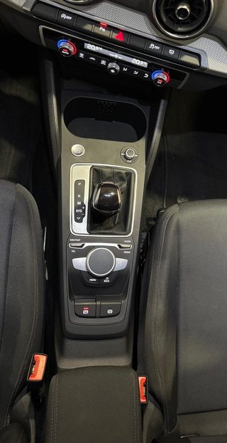 Audi Q2 Advanced 30 TDI 116cv Stronic