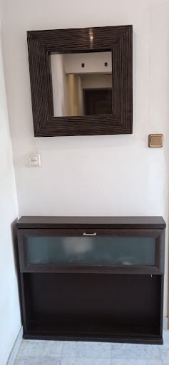 Recibidor de diseño y compacto