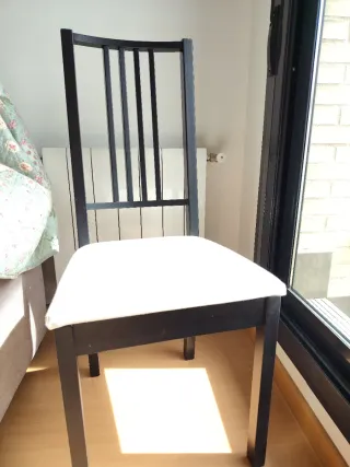 6 Sillas Borje Ikea Negras y Blancas