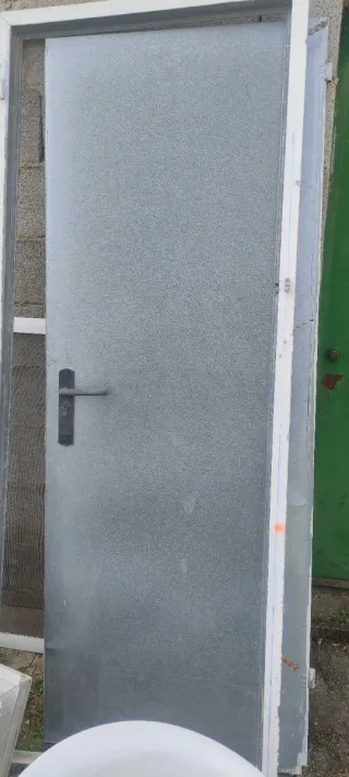 Puerta Metálica Galvanizada