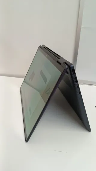 HP Envy x360 2 en 1 E4Y1660