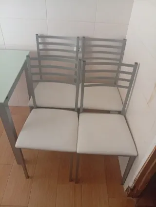 Mesa de cocina cristal y metal