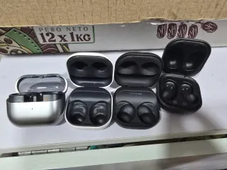 Cajas de Auriculares Samsung (Negro y Blanco)