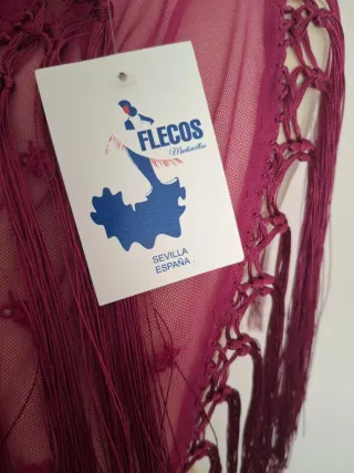 Mantoncillo Niña artesanal flecos FLECOS
