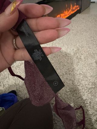 Sujetador morado brillante