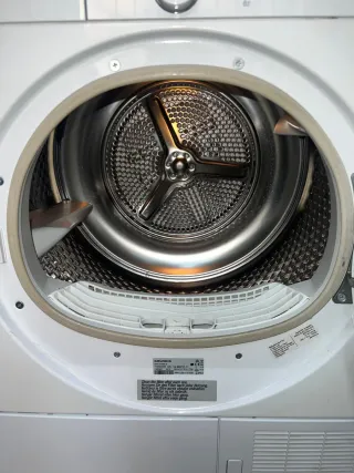 Secadora GRUNDIG A++ 7kg bomba de calor