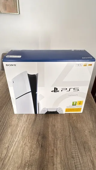 Playstation 5 Slim 1TB + 2 Mandos