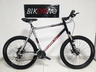 Bicicleta CUBE REACTION