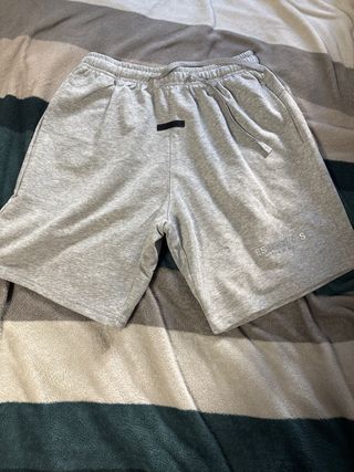 Pantalones cortos grises Essentials