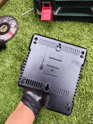 Cargador Milwaukee M12-18C