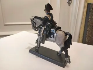 Figura soldado plomo a caballo