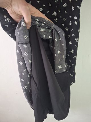 Vestido negro floral Hollister