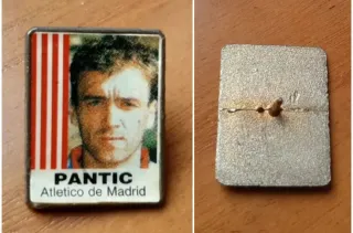 LOTE COLECCIÓN DEPORTIVA DE INSIGNIAS Y LLAVERO