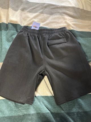 Pantalón corto Corteiz Negro