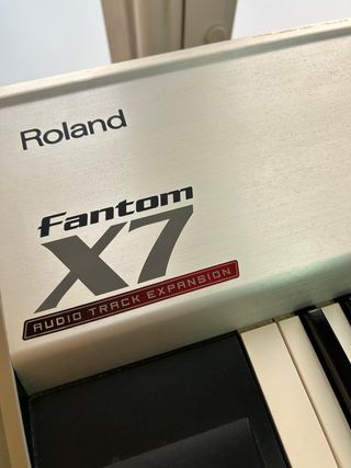 Teclado Roland Fantom X7