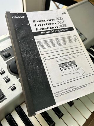 Teclado Roland Fantom X7