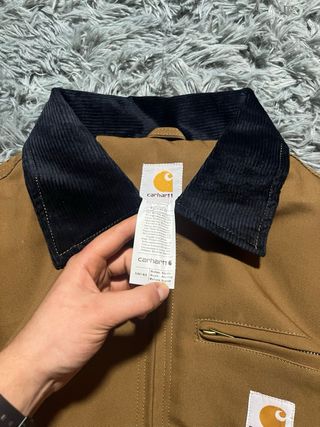 Chaqueta Carhartt Negra WIP Camel Harrington 90 M