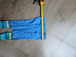 Medias de rayas azules y verdes