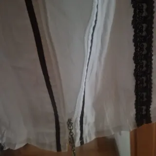 Camisa blanca bordada talla S