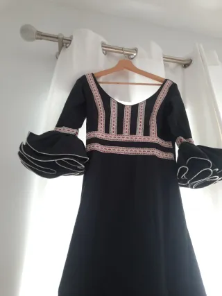 Traje Flamenca Negro Volantes