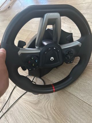 Volante y pedales Hori Xbox en muy buen estado