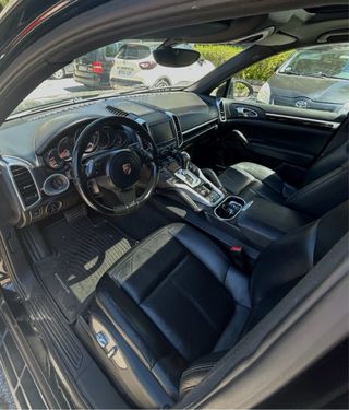 Porsche Cayenne. Diesel 3.0