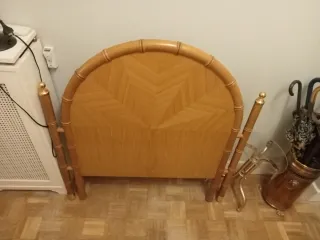 Cabecero de madera y bambú