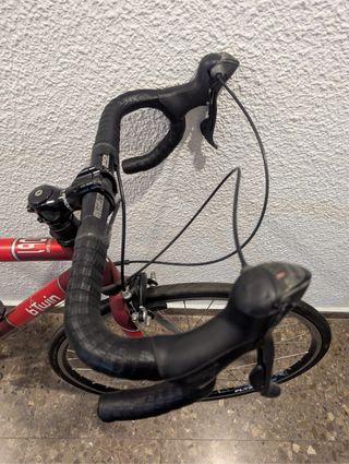 Bicicleta carretera B'twin Shimano Sora 9v