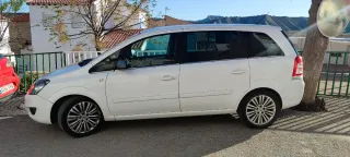 Opel Zafira 2011