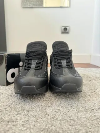 Nike Air Max 95 Negras Originales