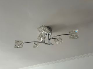 Lámpara de techo moderna metal y cristal