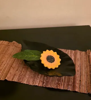 Porta incienso de cerámica forma de hoja