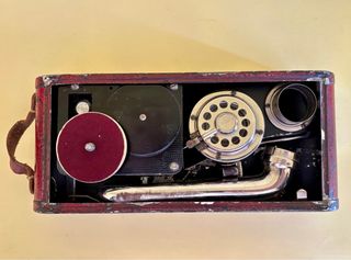 Gramófono Colibrí ROJO Motor THORENS Suizo Años 20