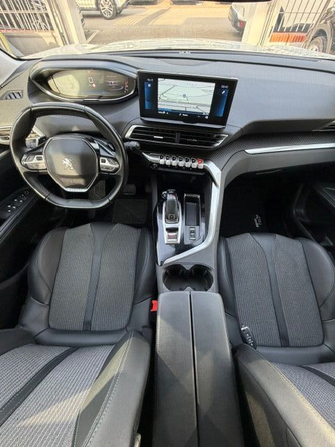 Peugeot 3008 2022