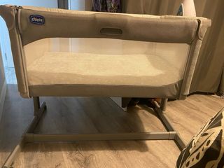 Culla ad altalena Chicco grigia