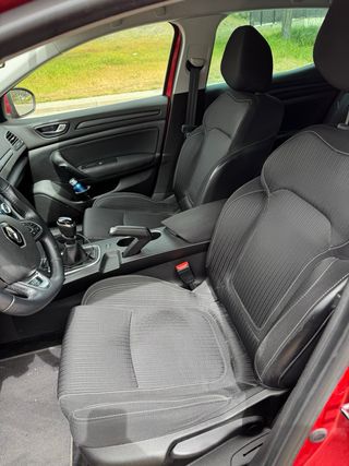 Renault Megane 2017 - 61000kms - 130cv - “C”