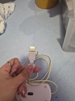 Ratón de ordenador USB naranja y blanco