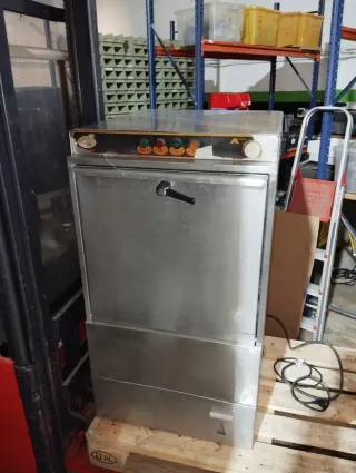 lavavajillas industrial cesta 50x50 piezas grandes