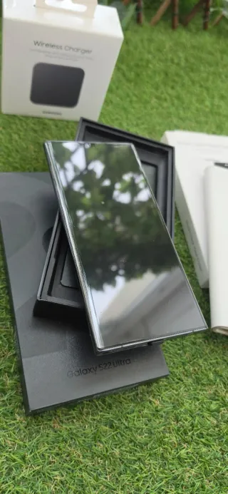 OPORTUNIDAD! Samsung S22 Ultra Nuevo + Accesorios