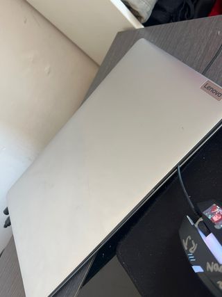 Ordenador Lenovo Ryzen 5 Plata