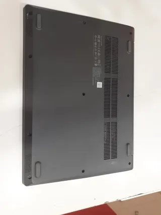 Portátil Lenovo i3 4GB RAM 256GB SSD