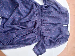 Vestido Springfield azul con corazones rojos