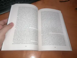 Libro: AGUJEROS NEGROS: CIENCIA, HISTORIA Y MITO