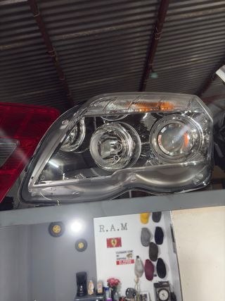 Faro Mercedes
