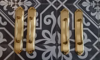 2 Manillones Puerta Corredera Dorados