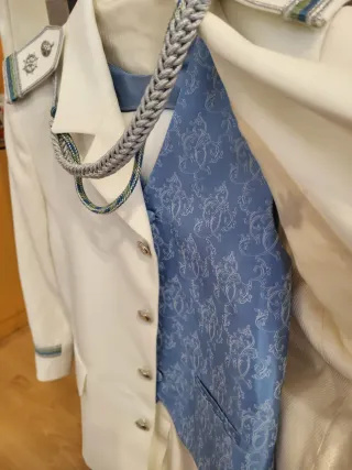 Traje de Comunión Blanco con Chaleco Azul