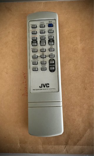 Minicadena JVC CA UXH33 Plata y Beige “Negociable”